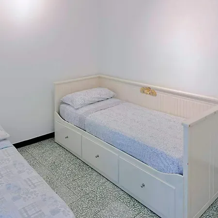 Trilocale Nel Lejlighed Varazze